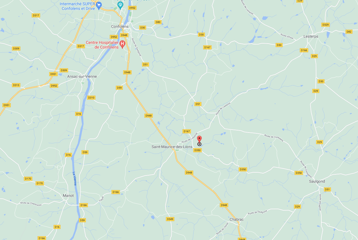St Maurice des Lions se trouve entre Confolens et Chabrac (sur la Route d'Etagnac/St Junien)
